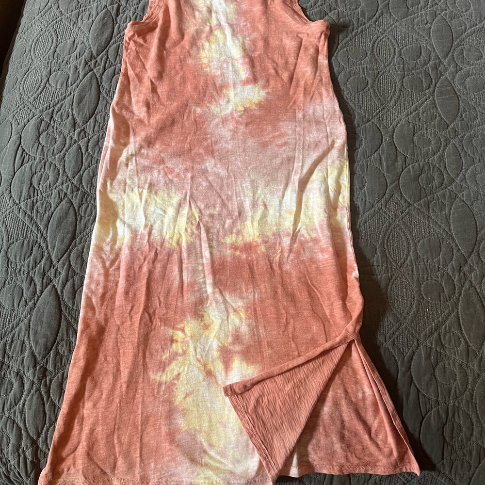 New fun beach coverup or lawn concert T-shirt dress. Beautiful sunset colors
